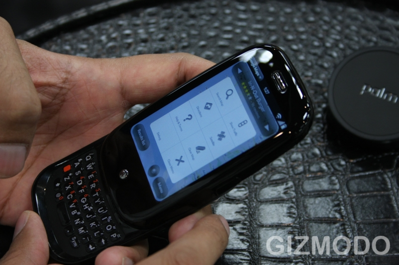 Illustration for article titled Palm Pre's First Apps Hands On: Seriously Good-Looking Programs